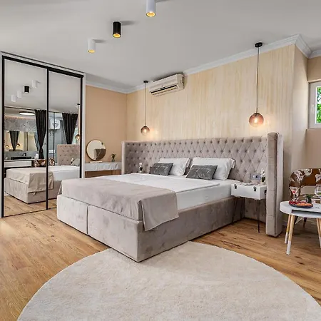 Lea Holiday home *